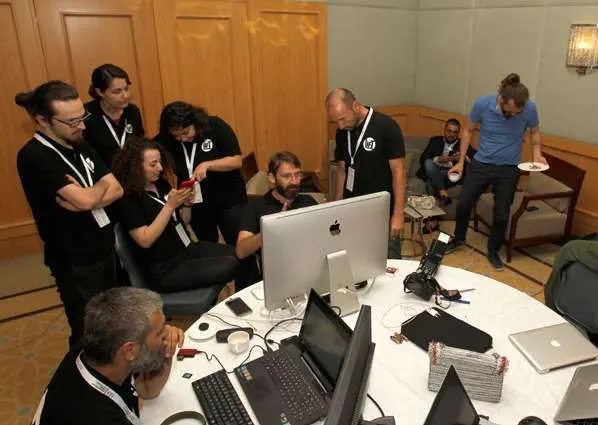 Lift ekibi CEF 2018 yayın odasında