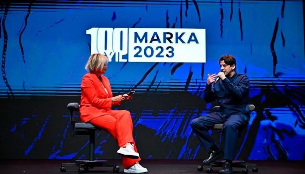 Marka Konferansı 2023, sahnede söyleşi