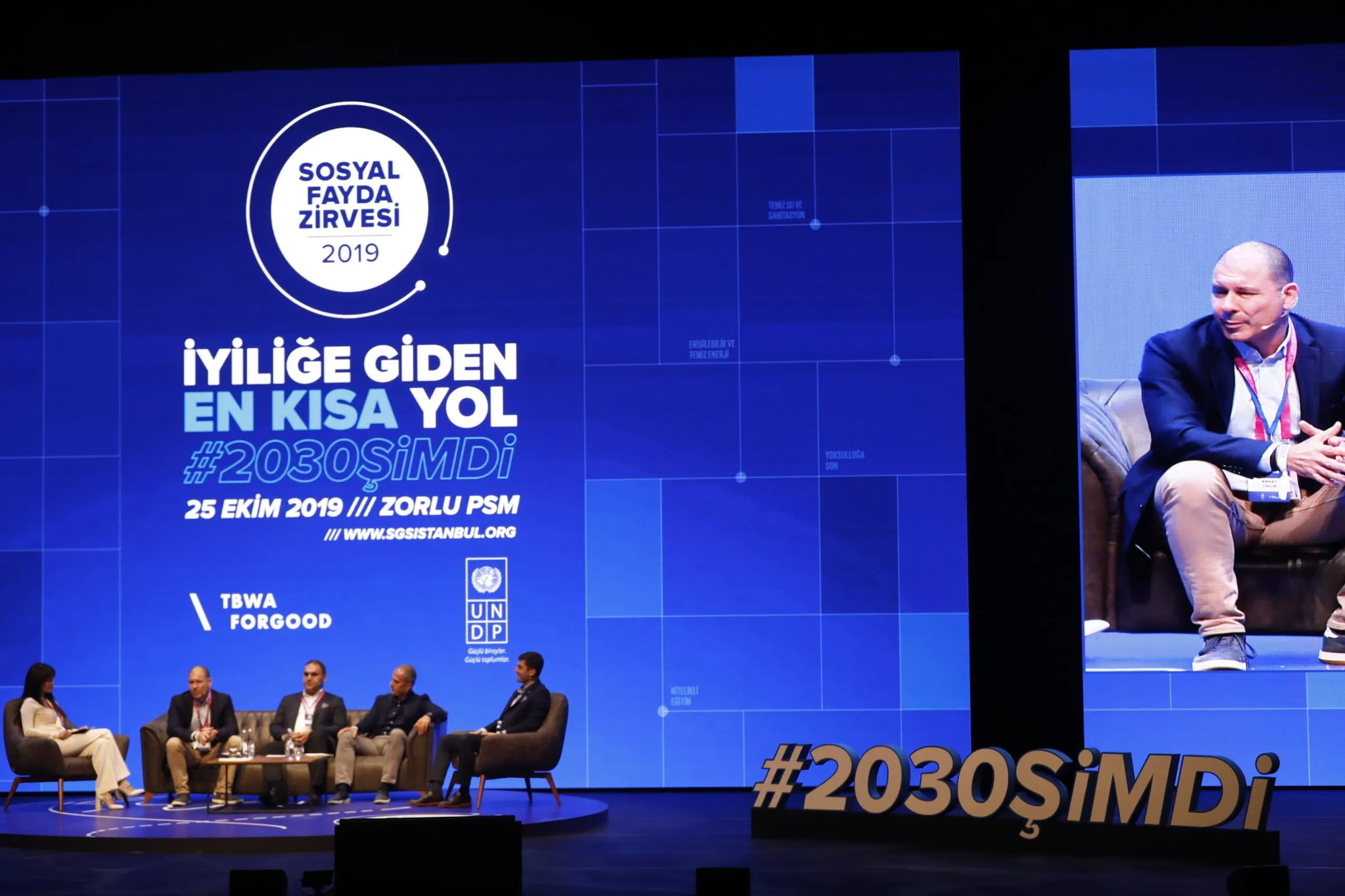 6. Sosyal Fayda Zirvesi (2019), Zorlu PSM, sahne